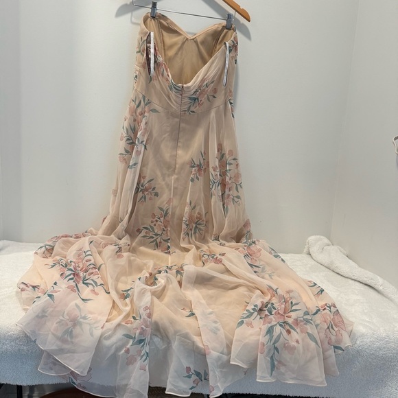 Jenny Yoo Adeline Bridesmaid Dress size 10 - Picture 4 of 16